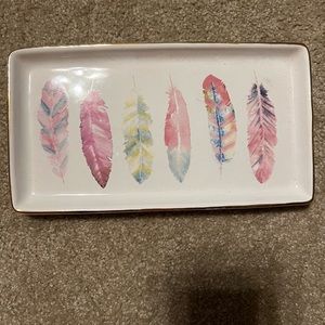 Feather plate
